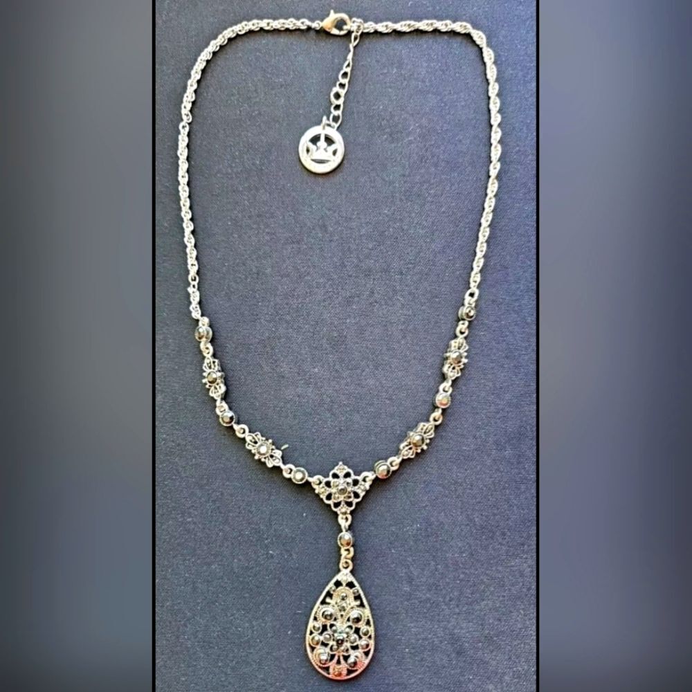 Crown Trifari Silver Tone & Black Crystal Rhinestone Station Necklace
